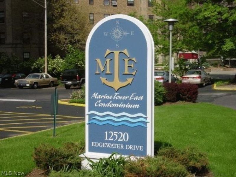12520 Edgewater Drive, Unit 809, Lakewood, OH 44107 Photo 2