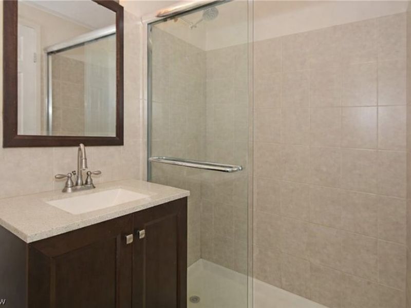 12520 Edgewater Drive, Unit 809, Lakewood, OH 44107 Photo 6