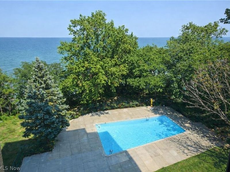 12520 Edgewater Drive, Unit 809, Lakewood, OH 44107 Photo 9