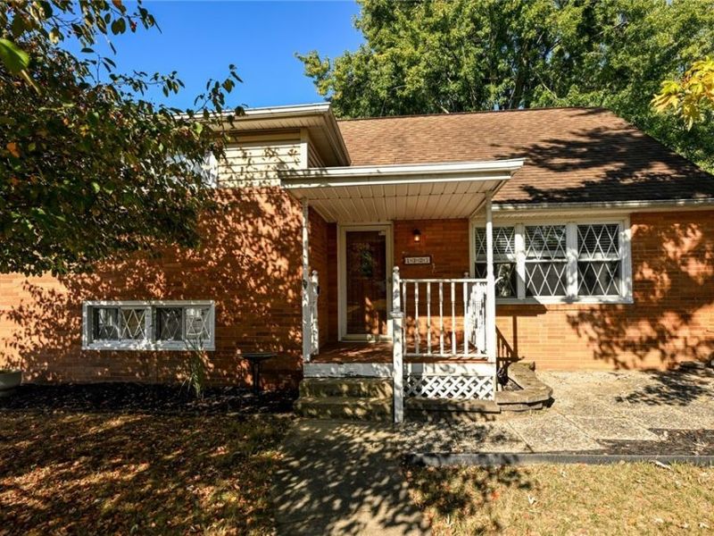 1321 Clinton Avenue SE, North Canton, OH 44720 Photo 1