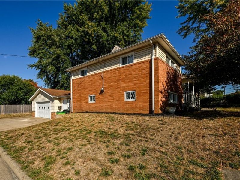 1321 Clinton Avenue SE, North Canton, OH 44720 Photo 6