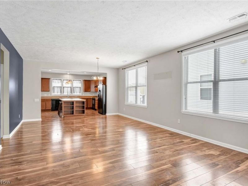 37855 Dakota Drive, North Ridgeville, OH 44039 Photo 6