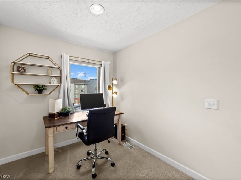 5900 Breakwater Avenue, Cleveland, OH 44102 Photo 15