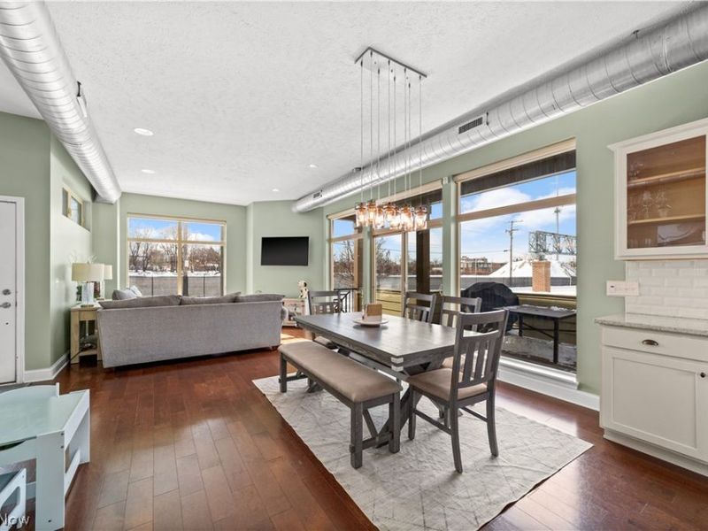 5900 Breakwater Avenue, Cleveland, OH 44102 Photo 7