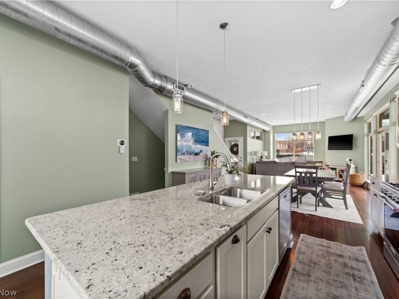 5900 Breakwater Avenue, Cleveland, OH 44102 Photo 9