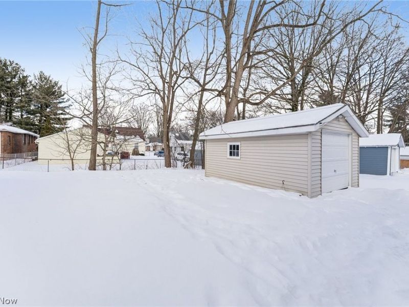 279 Birchwood Avenue, Cuyahoga Falls, OH 44221 Photo 24