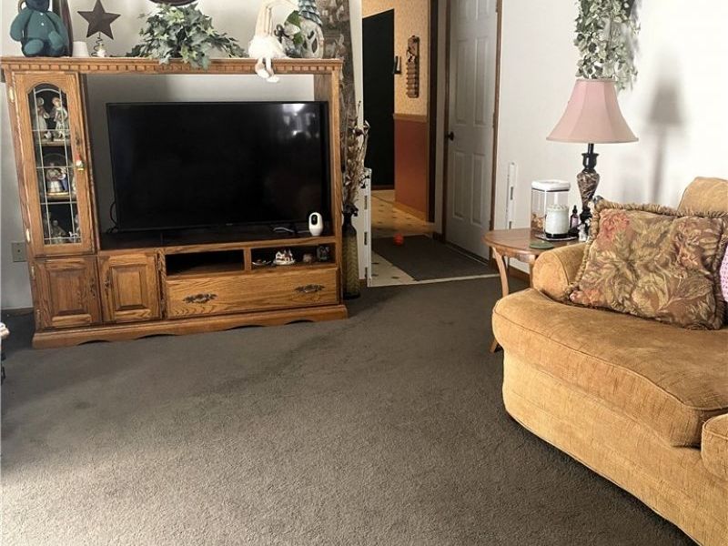 1068 Thomas Drive SW, New Philadelphia, OH 44663 Photo 15