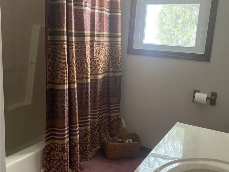 1068 Thomas Drive SW, New Philadelphia, OH 44663 Photo 25