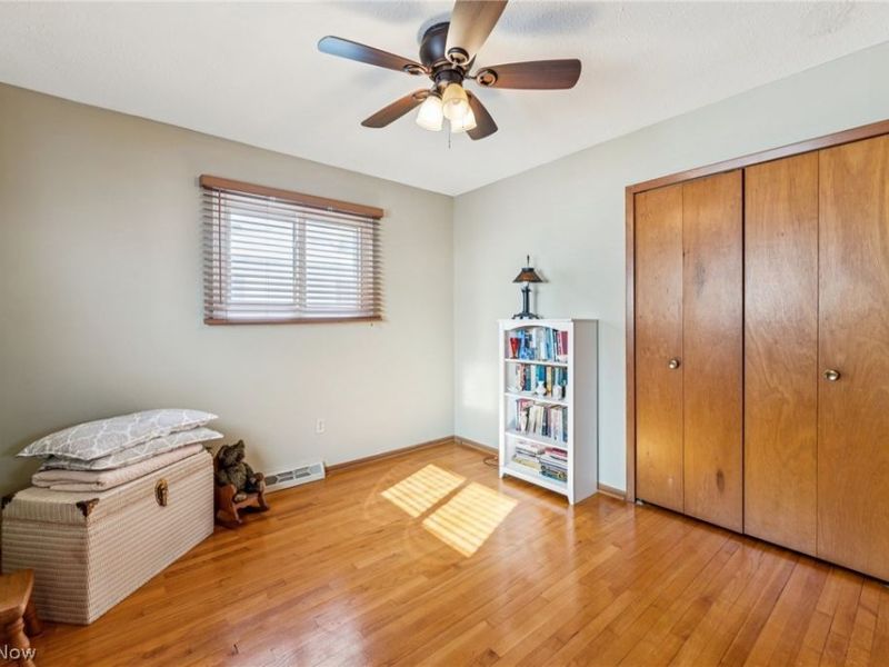 15719 Montrose Avenue, Cleveland, OH 44111 Photo 12