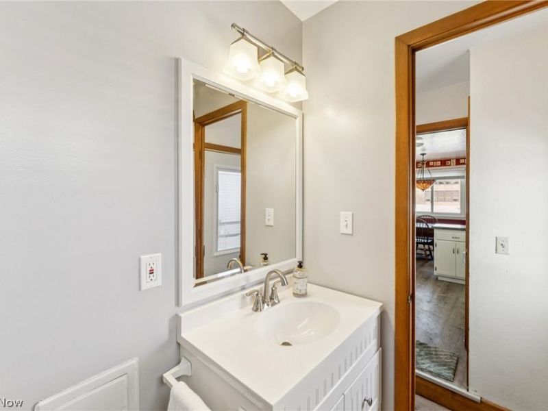 15719 Montrose Avenue, Cleveland, OH 44111 Photo 17