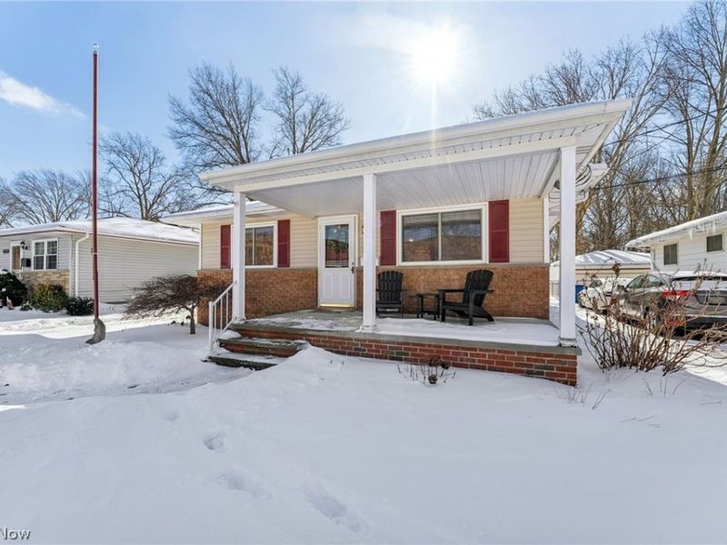 15719 Montrose Avenue, Cleveland, OH 44111 Photo 2