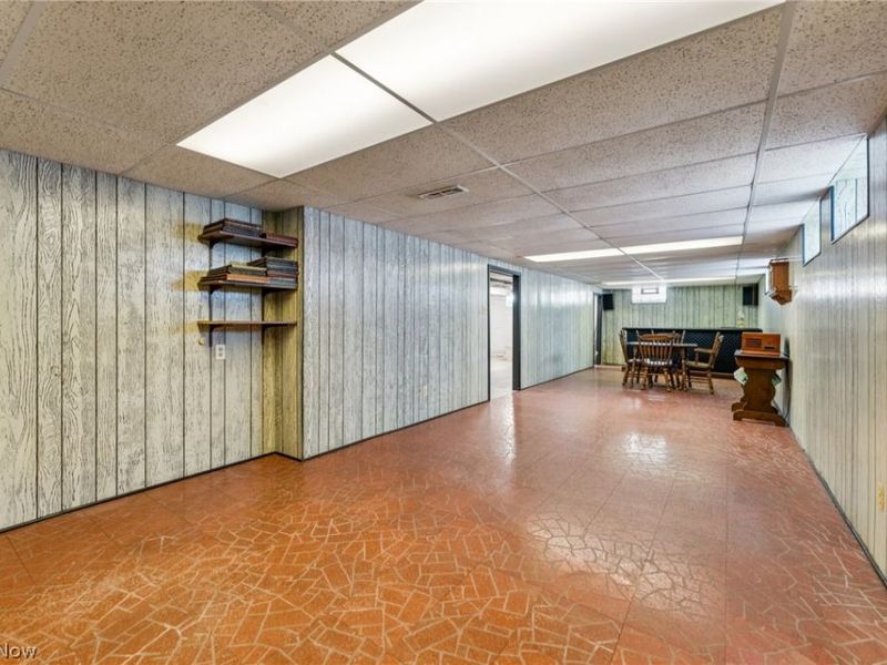 15719 Montrose Avenue, Cleveland, OH 44111 Photo 23