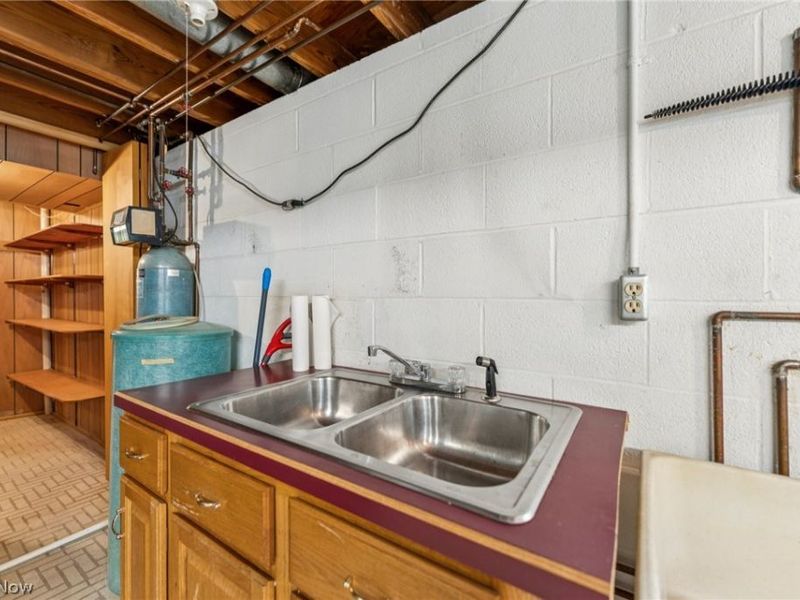 15719 Montrose Avenue, Cleveland, OH 44111 Photo 27