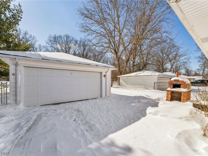 15719 Montrose Avenue, Cleveland, OH 44111 Photo 32