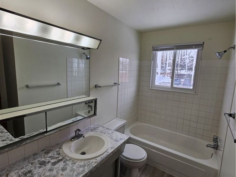 111 E Sprague Road, Seven Hills, OH 44131 Photo 11