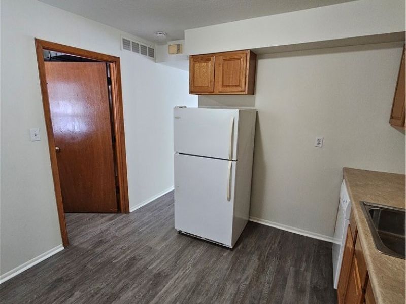 111 E Sprague Road, Seven Hills, OH 44131 Photo 5