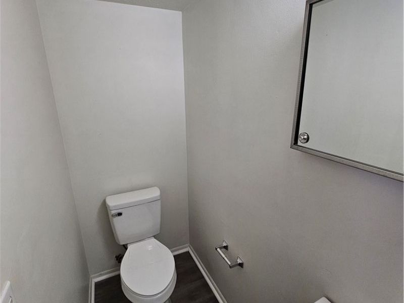 111 E Sprague Road, Seven Hills, OH 44131 Photo 6