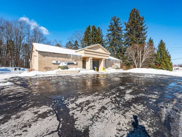 9074 Market, North Lima, OH 44452