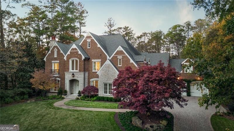 5250 London Drive, Atlanta, GA 30327 Main Photo