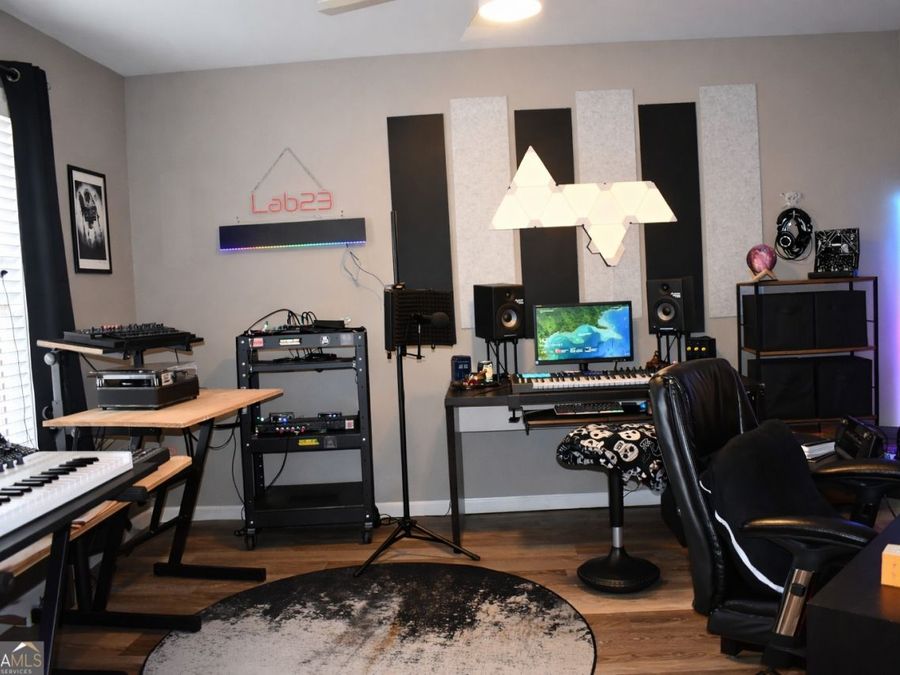 Property Image 32