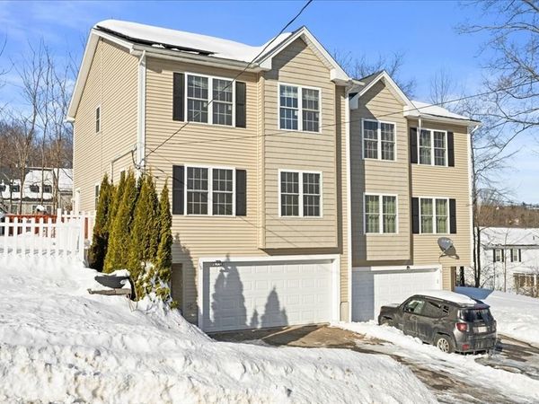 16 Third St, Worcester, MA 01602