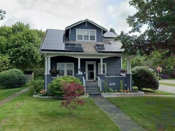 61 School St, Auburn, MA 01501