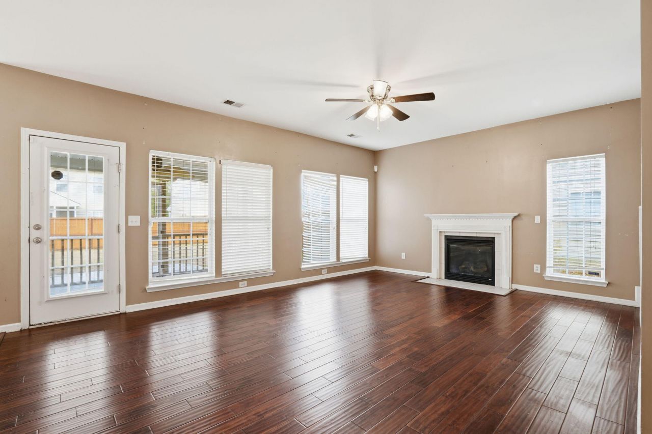 9672 Pebble Creek Boulevard Photo 13