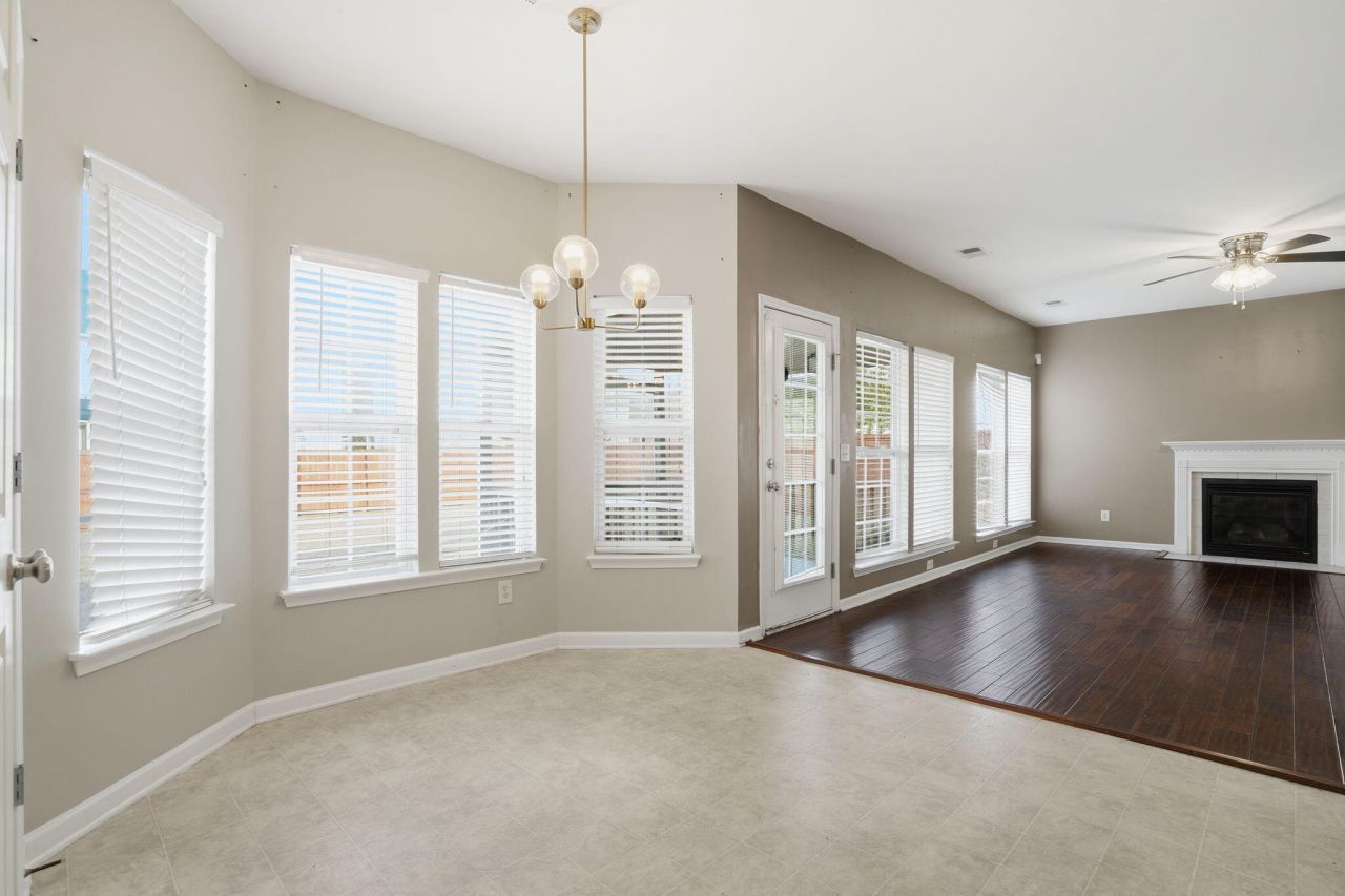 9672 Pebble Creek Boulevard Photo 16