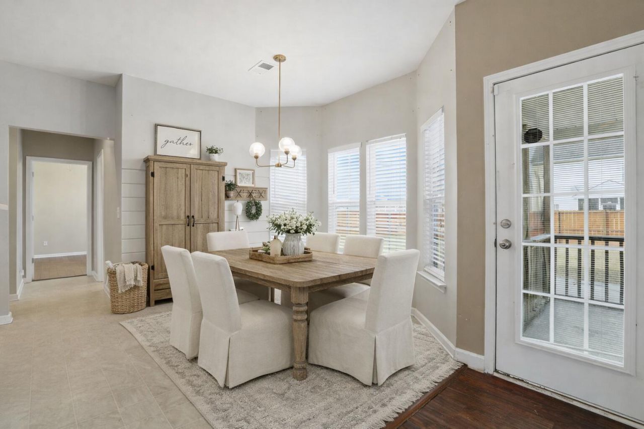 9672 Pebble Creek Boulevard Photo 18