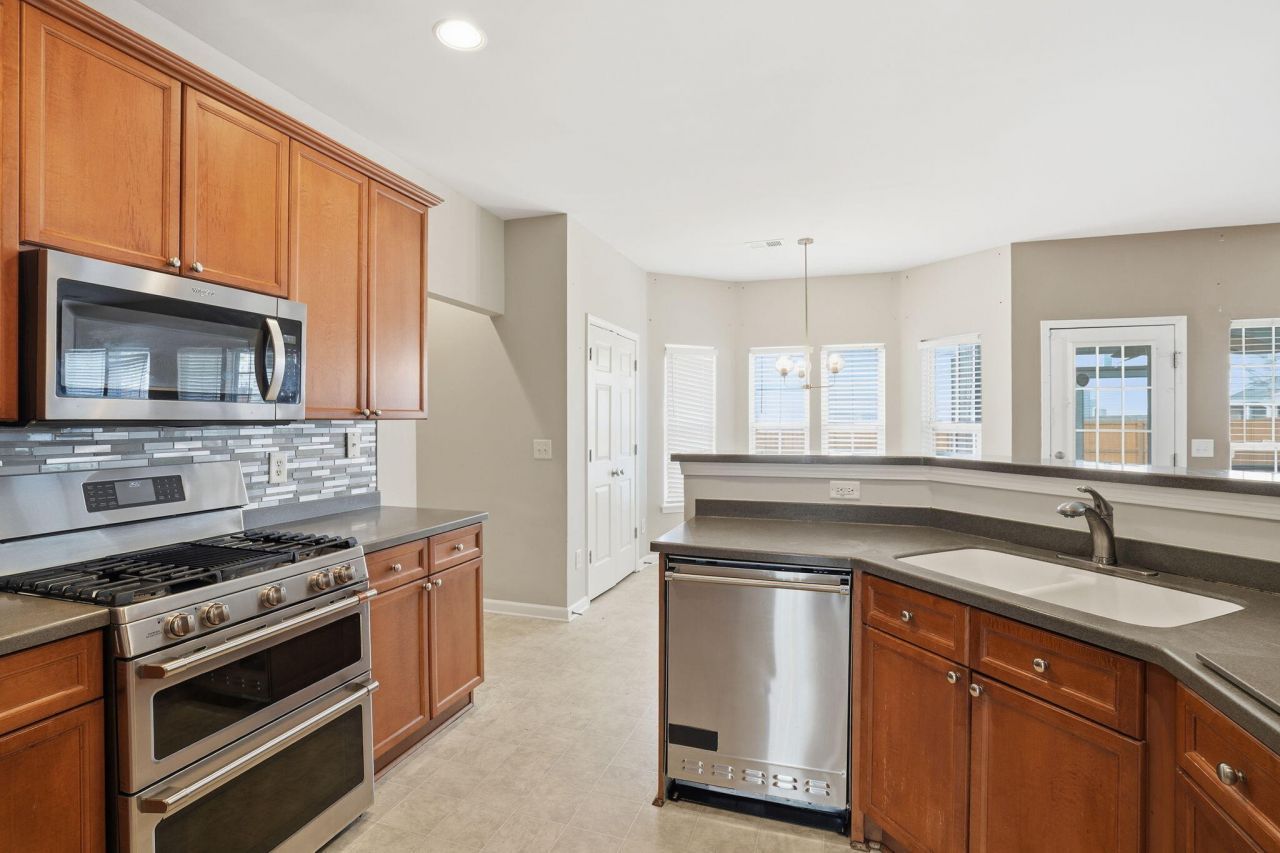 9672 Pebble Creek Boulevard Photo 19