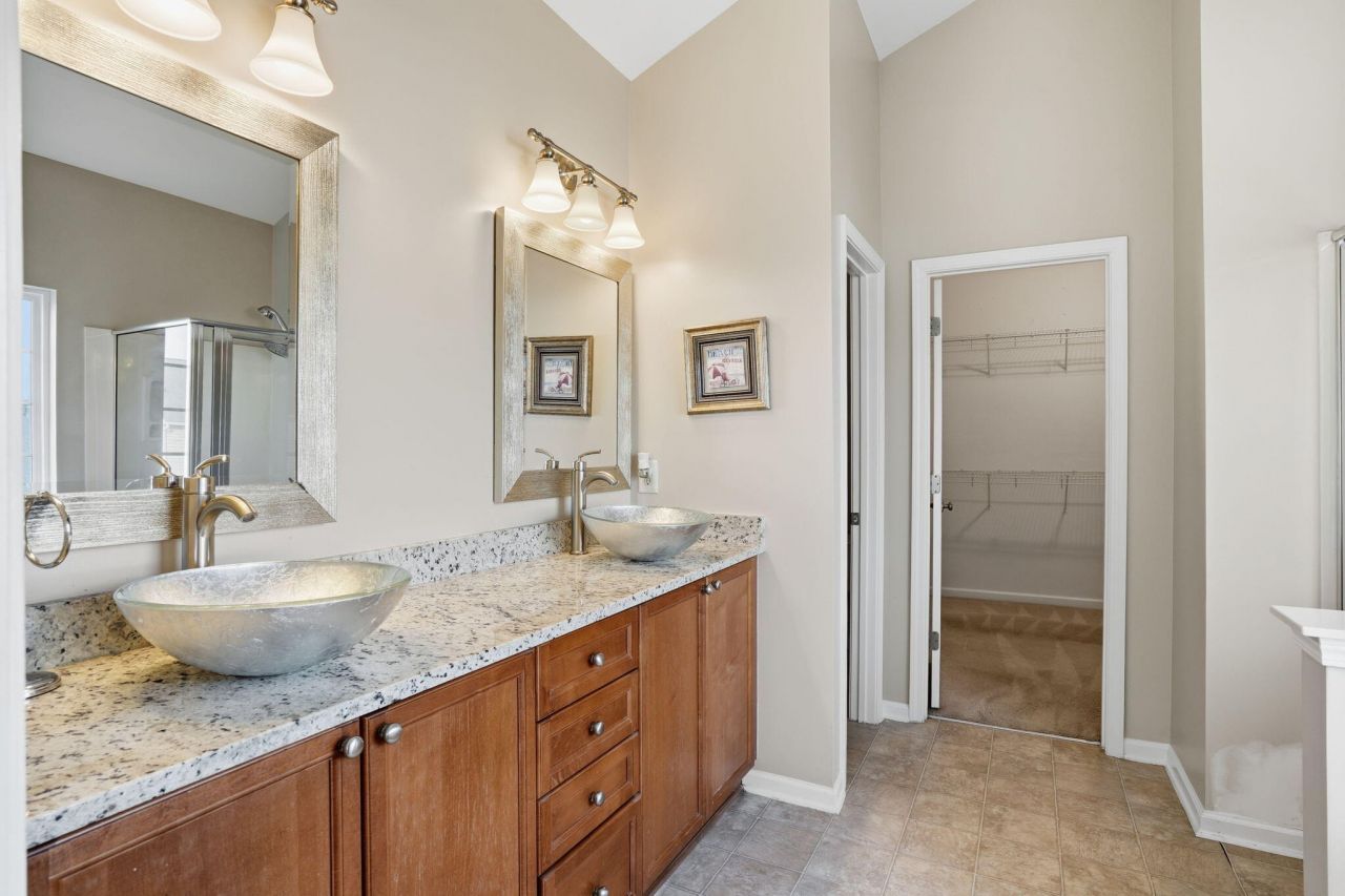 9672 Pebble Creek Boulevard Photo 29