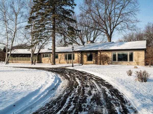 9251 N Tennyson DRIVE, Bayside, WI 53217