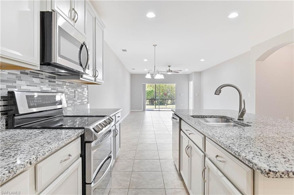 4365 Dutchess Park Rd, Fort Myers, FL 33916 Photo