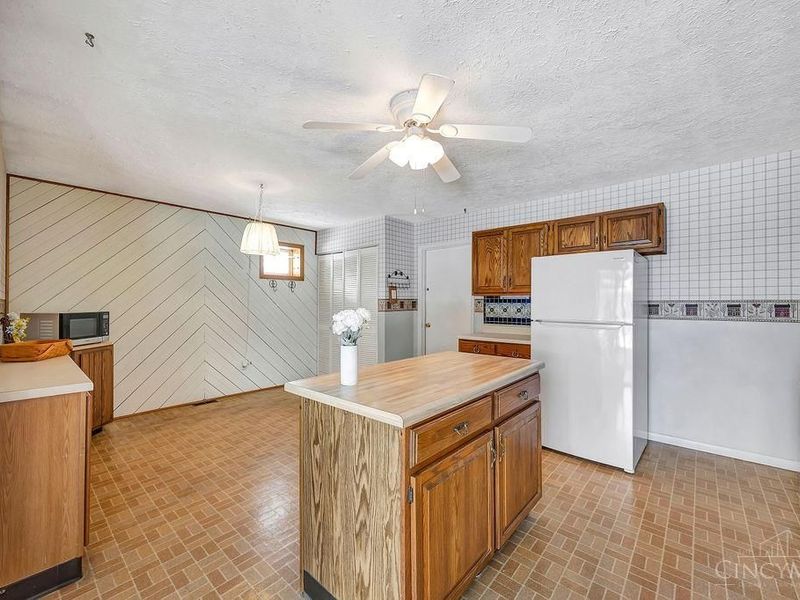 147 N Ruskin Drive, Springdale, OH 45246 Photo 15