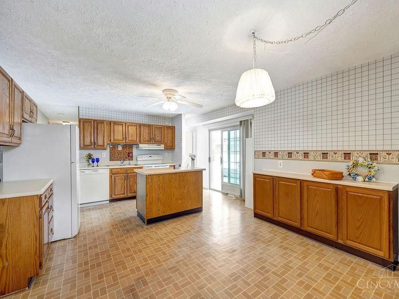 147 N Ruskin Drive, Springdale, OH 45246 Photo 17