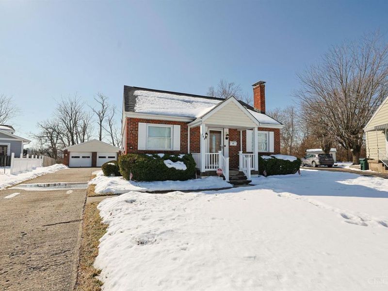 103 W Crest Drive, Reading, OH 45215 Photo 2