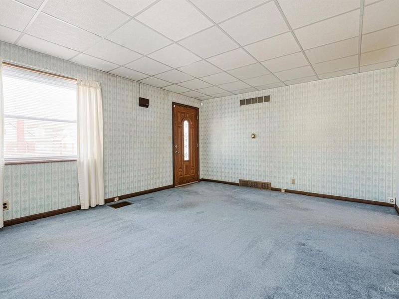 103 W Crest Drive, Reading, OH 45215 Photo 6