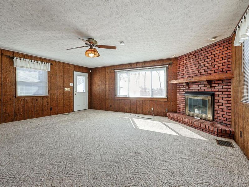 103 W Crest Drive, Reading, OH 45215 Photo 9