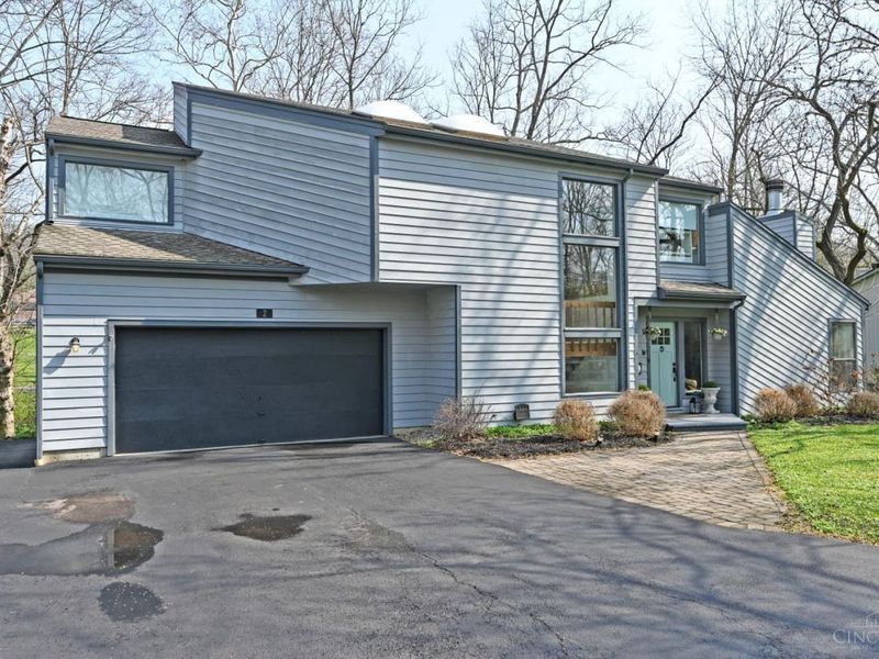 2 Stoney Creek Lane, Terrace Park, OH 45174 Photo 1