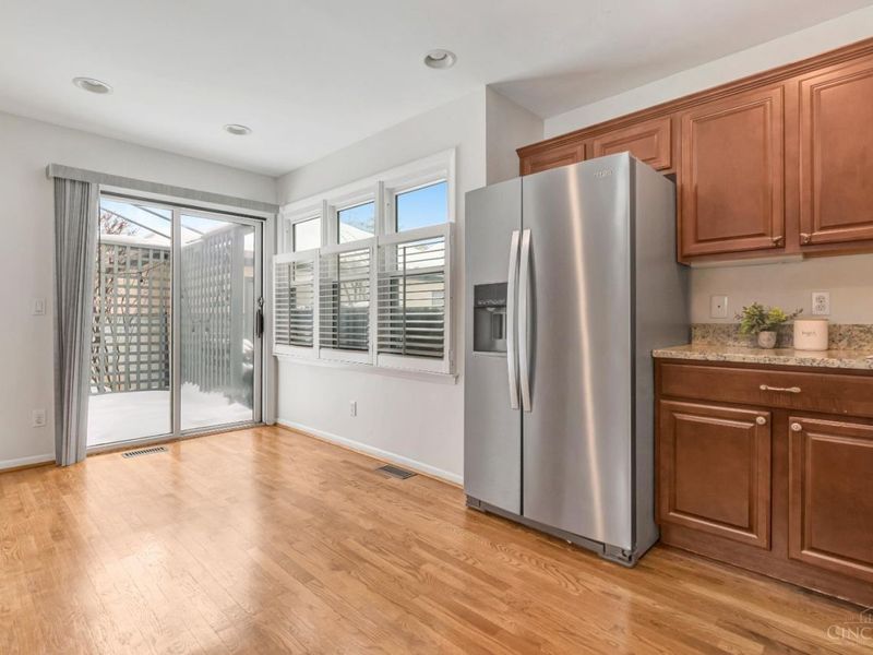 8837 Montgomery Road, Sycamore Township, OH 45236 Photo 4