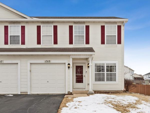 1315 Burns Lane, Minooka, IL 60447