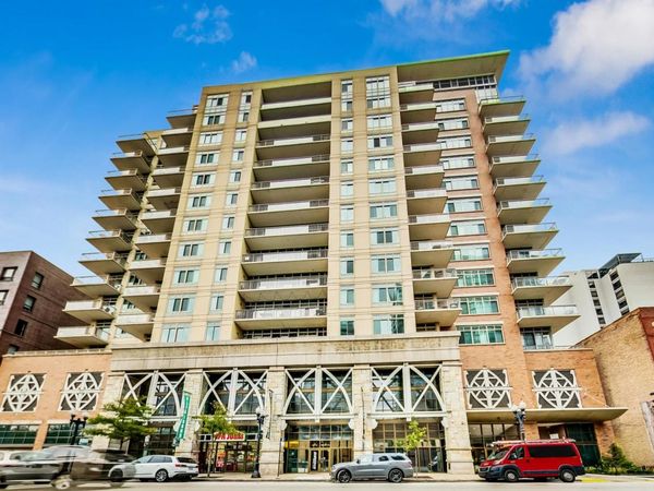 230 W Division Street, Unit 1405, Chicago, IL 60610
