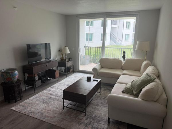 1008 Villa Lane, Boynton Beach, FL 33435