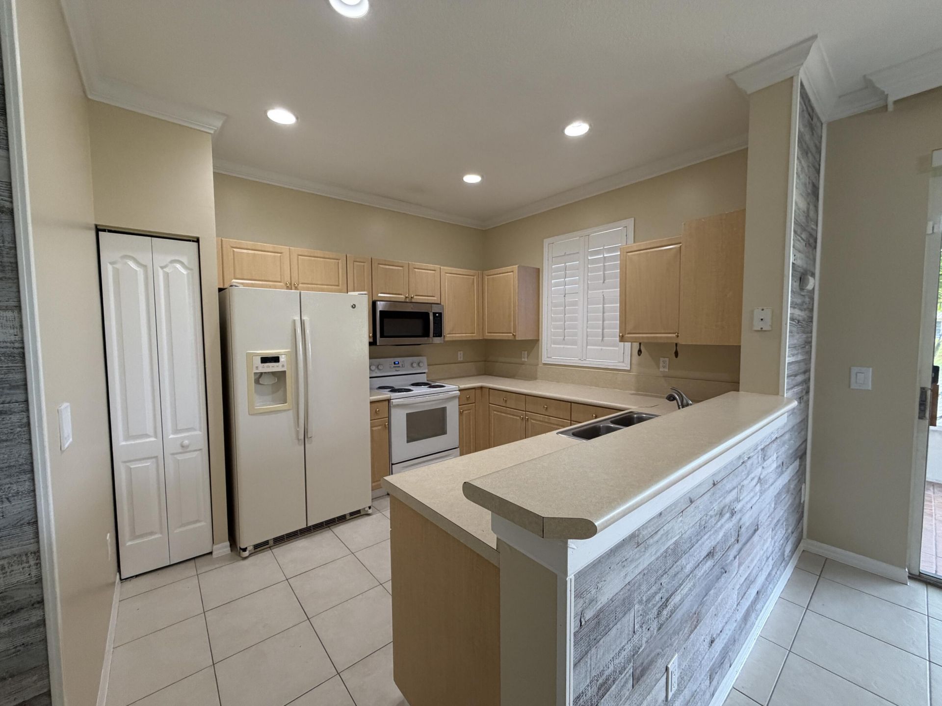 274 River Bluff Lane, Royal Palm Beach, FL 33411 Photo