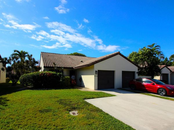 416 Buttonwood Place, Boca Raton, FL 33431