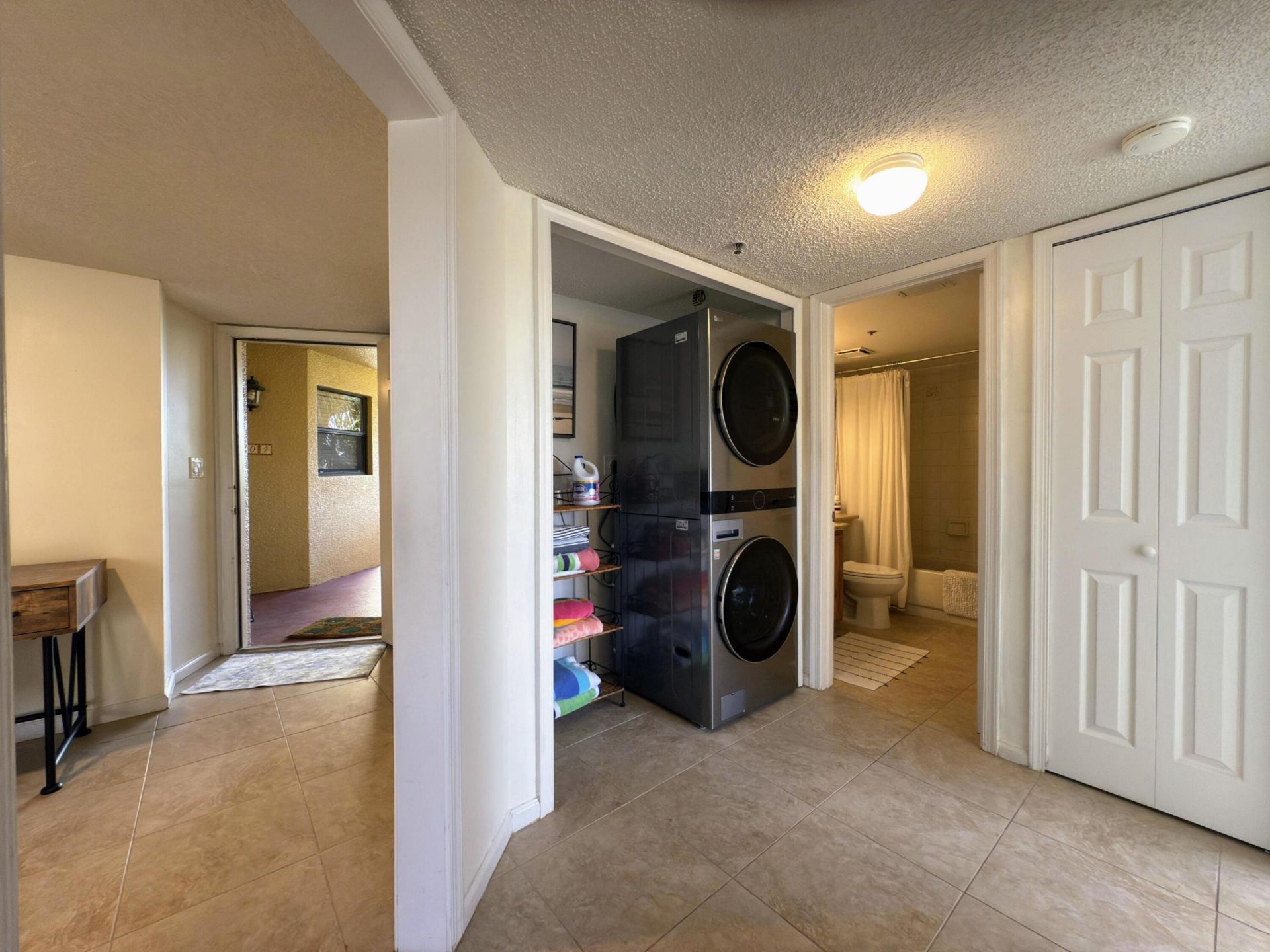 700 Uno Lago Drive, Unit 305, Juno Beach, FL 33408 Photo