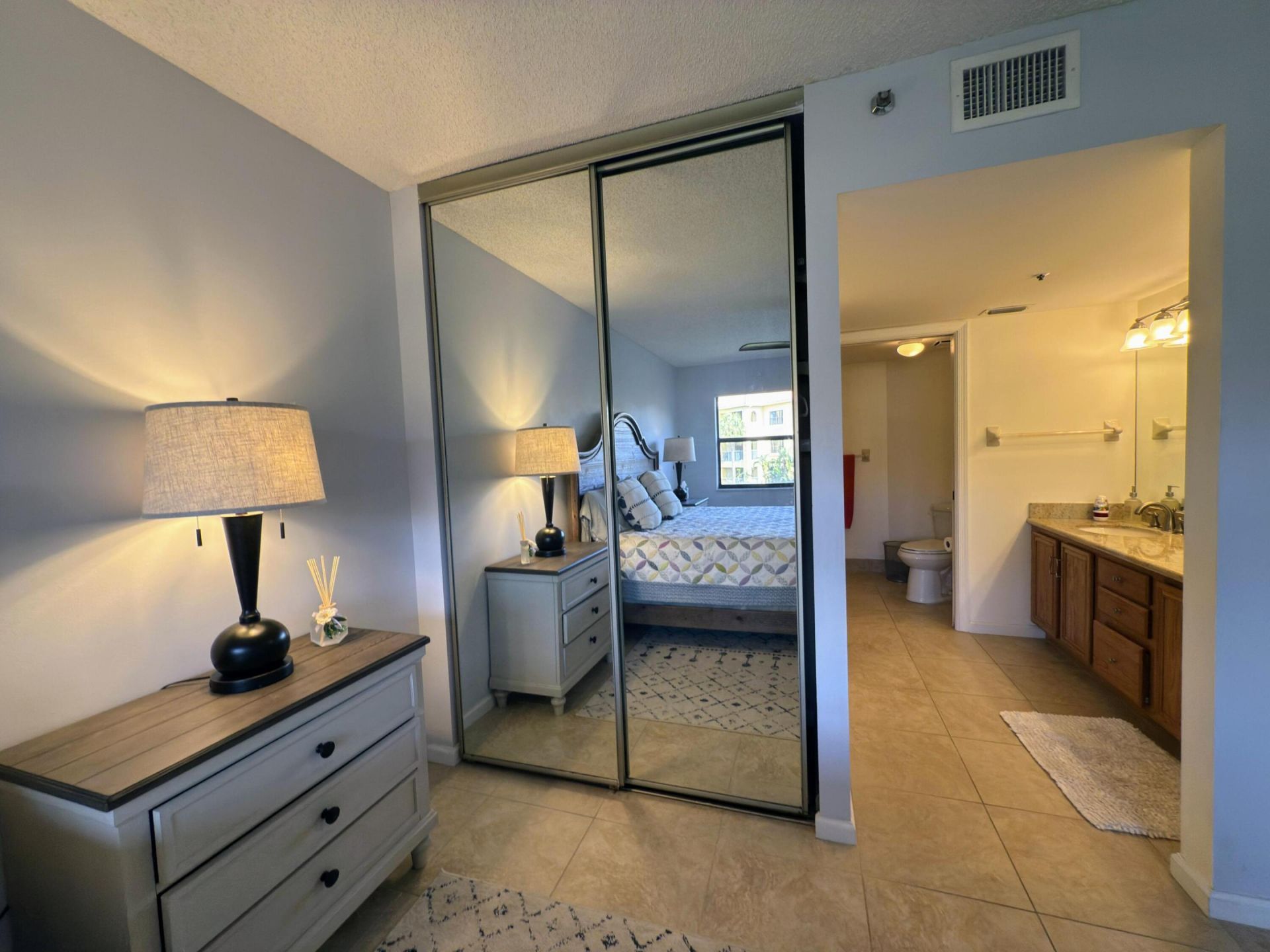 700 Uno Lago Drive, Unit 305, Juno Beach, FL 33408 Photo