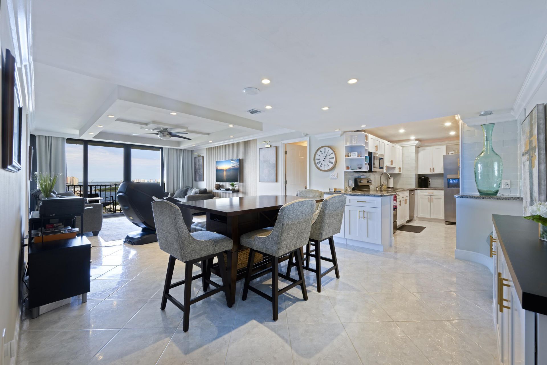 5600 N Flagler Drive, Unit 1906, West Palm Beach, FL 33407 Photo