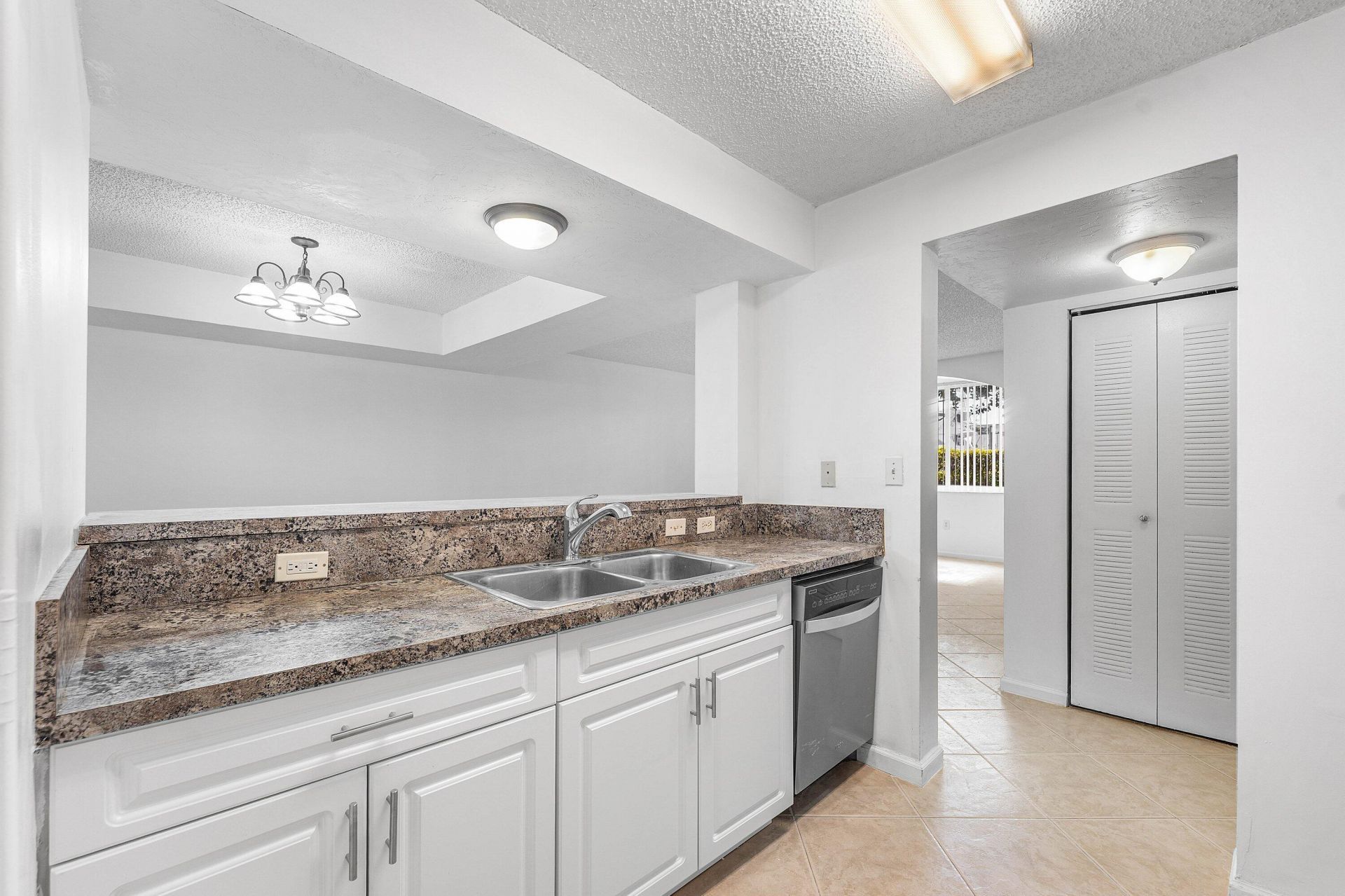 900 Scotia Drive, Unit 102, Hypoluxo, FL 33462 Photo