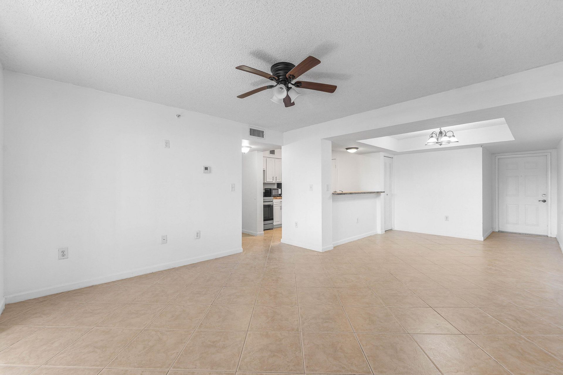 900 Scotia Drive, Unit 102, Hypoluxo, FL 33462 Photo